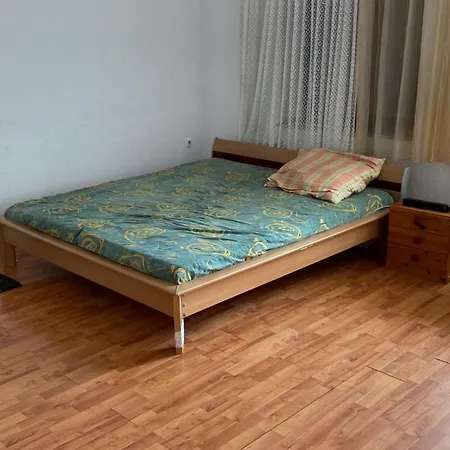 Einfache Wohnung, Pension, In Mit 4 Bis 5 Schlafplaetzen Apartment Dortmund