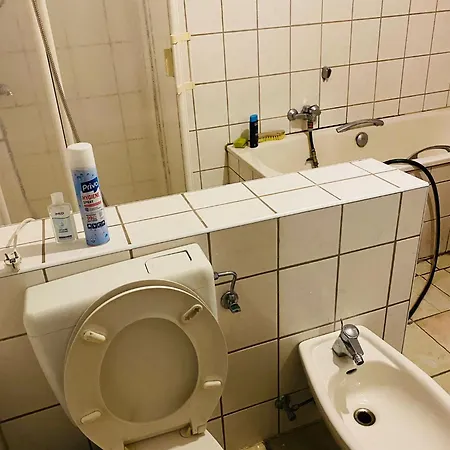 Apartment Einfache Wohnung, Pension, In Mit 4 Bis 5 Schlafplaetzen *